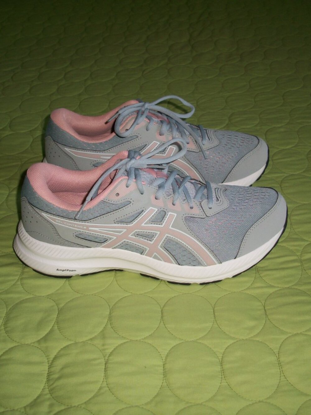 ASICS Women's GEL-Contend 8 Light Grey Running Shoes Size 11 Wide